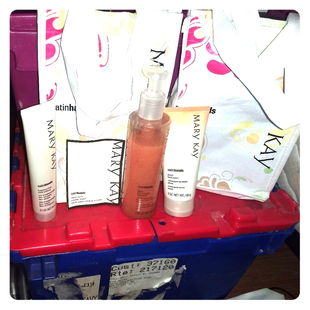 Mary Kay Hand Pampering set